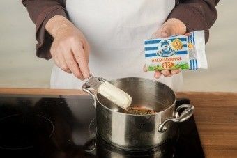 Цыплята-корнишоны с ароматной рисовой начинкой Цыплята-корнишоны с ароматной рисовой начинкой