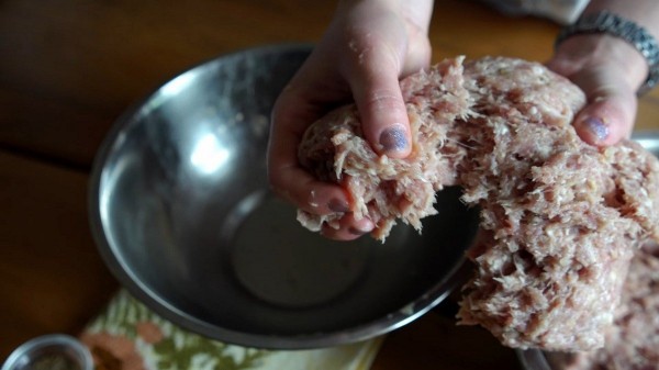 «Мясной заяц» из запеченного фарша «Мясной заяц» из запеченного фарша
