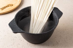 Лапша с капустой по-китайски Лапша с капустой по-китайски