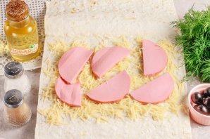 Пирог из лаваша "А-ля пицца" Пирог из лаваша "А-ля пицца"