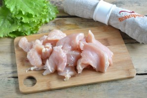 Салат Цезарь с курицей и сухариками Салат Цезарь с курицей и сухариками