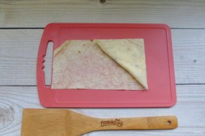 Конвертики из лаваша с яблоками, изюмом и творогом Конвертики из лаваша с яблоками, изюмом и творогом