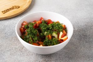 Салат из сельдерея и болгарского перца Салат из сельдерея и болгарского перца