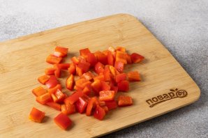 Салат из сельдерея и болгарского перца Салат из сельдерея и болгарского перца
