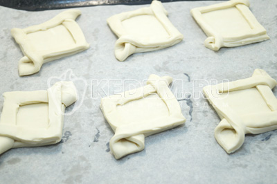 Слойки с джемом Слойки с джемом