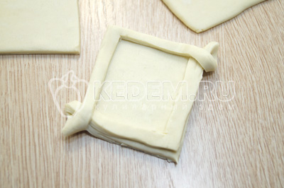 Слойки с джемом Слойки с джемом