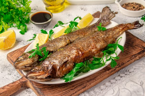Форель с петрушкой в духовке Форель
