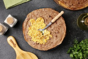 Печёночный торт из куриной печени с молоком Печёночный торт из куриной печени с молоком