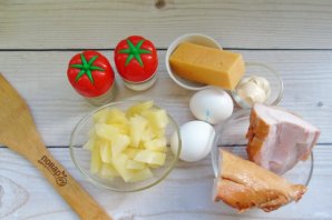 Салат с ананасами, сыром и яйцами Салат с ананасами, сыром и яйцами