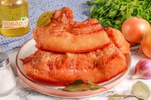 Сало в луковой шелухе с жидким дымом Сало в луковой шелухе с жидким дымом